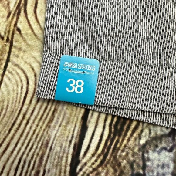 PGA Tour Shorts Men's Sz.38 Blue/white Golf Pinstripe Peacoat‎ 100% Polyester - Picture 3 of 10